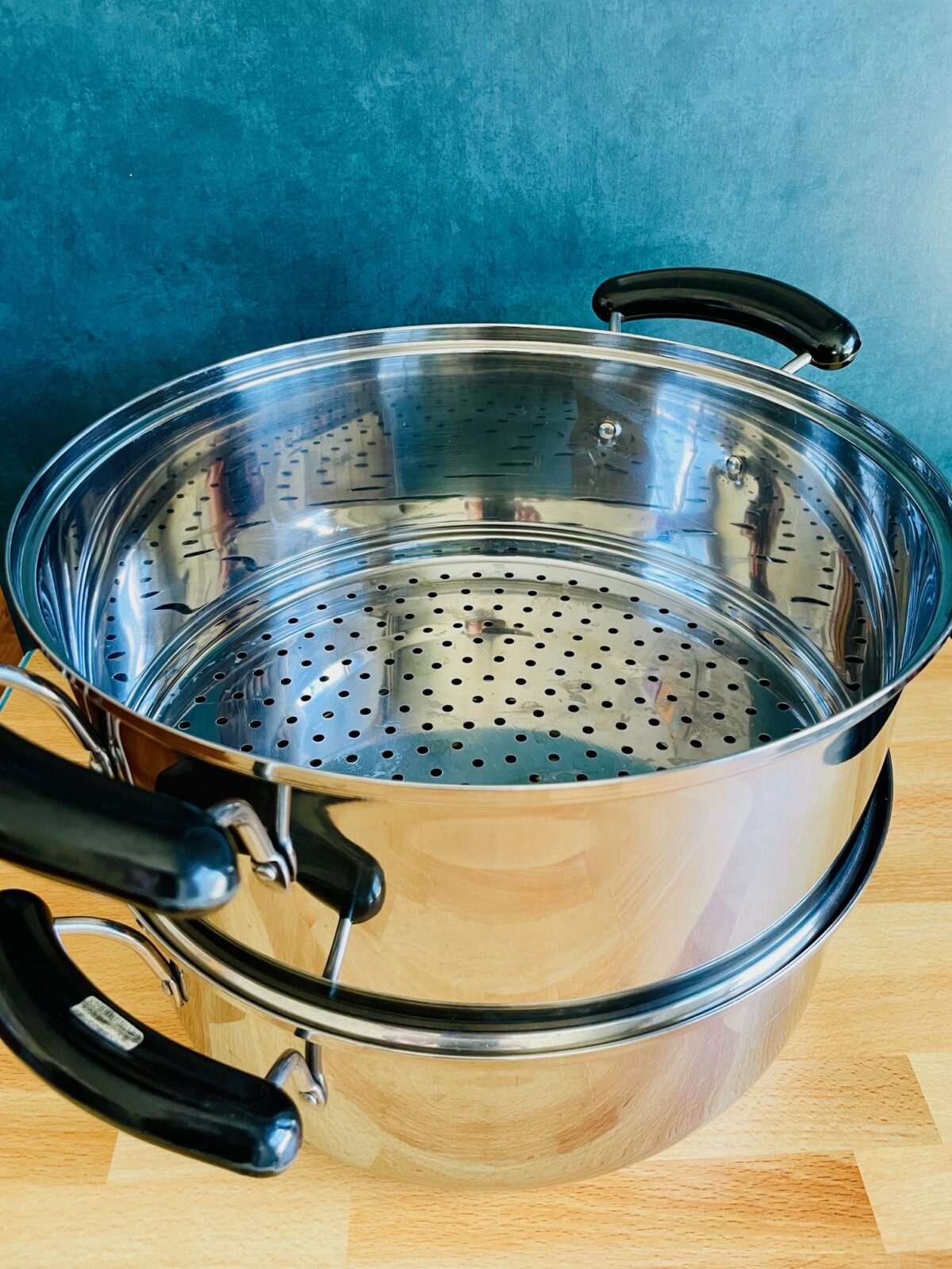 Large stainless steel Chinese steamer.