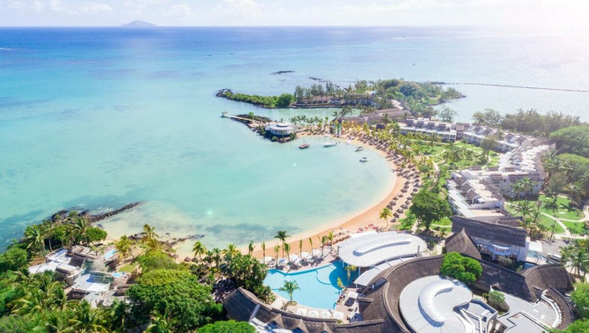 LUX Grand Gaube Resort & Villas Honeymoon Resort in Mauritius
